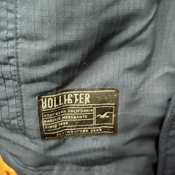 Hollister Men's Blue Hooded Jacket Size Medium - Picture 10 of 10